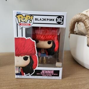Funko Pop! BLACKPINK Jennie with Red Hat Shut Down